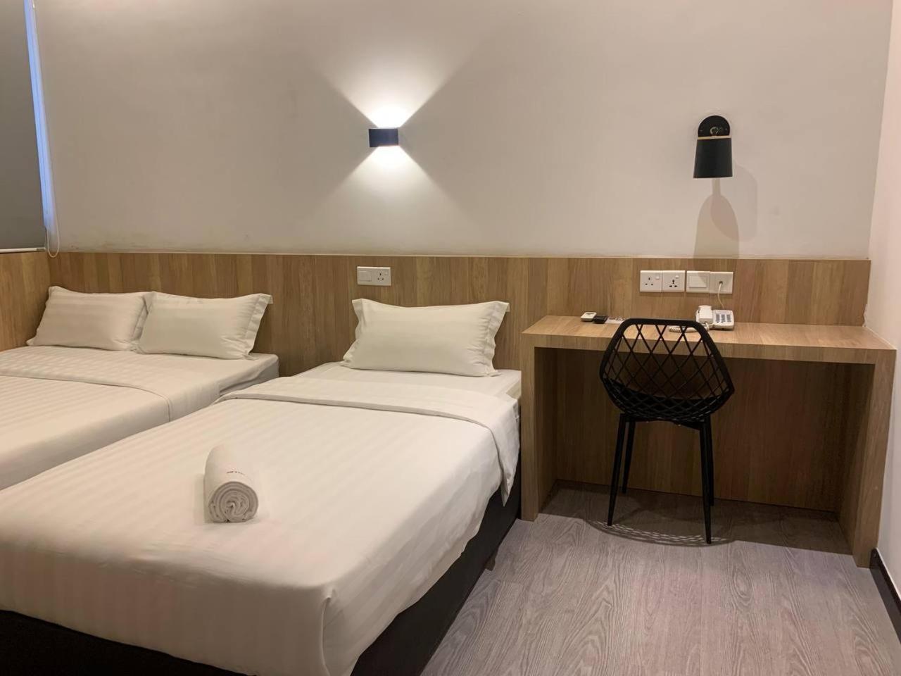 The Daily Hotel Кота Кинабалу Екстериор снимка