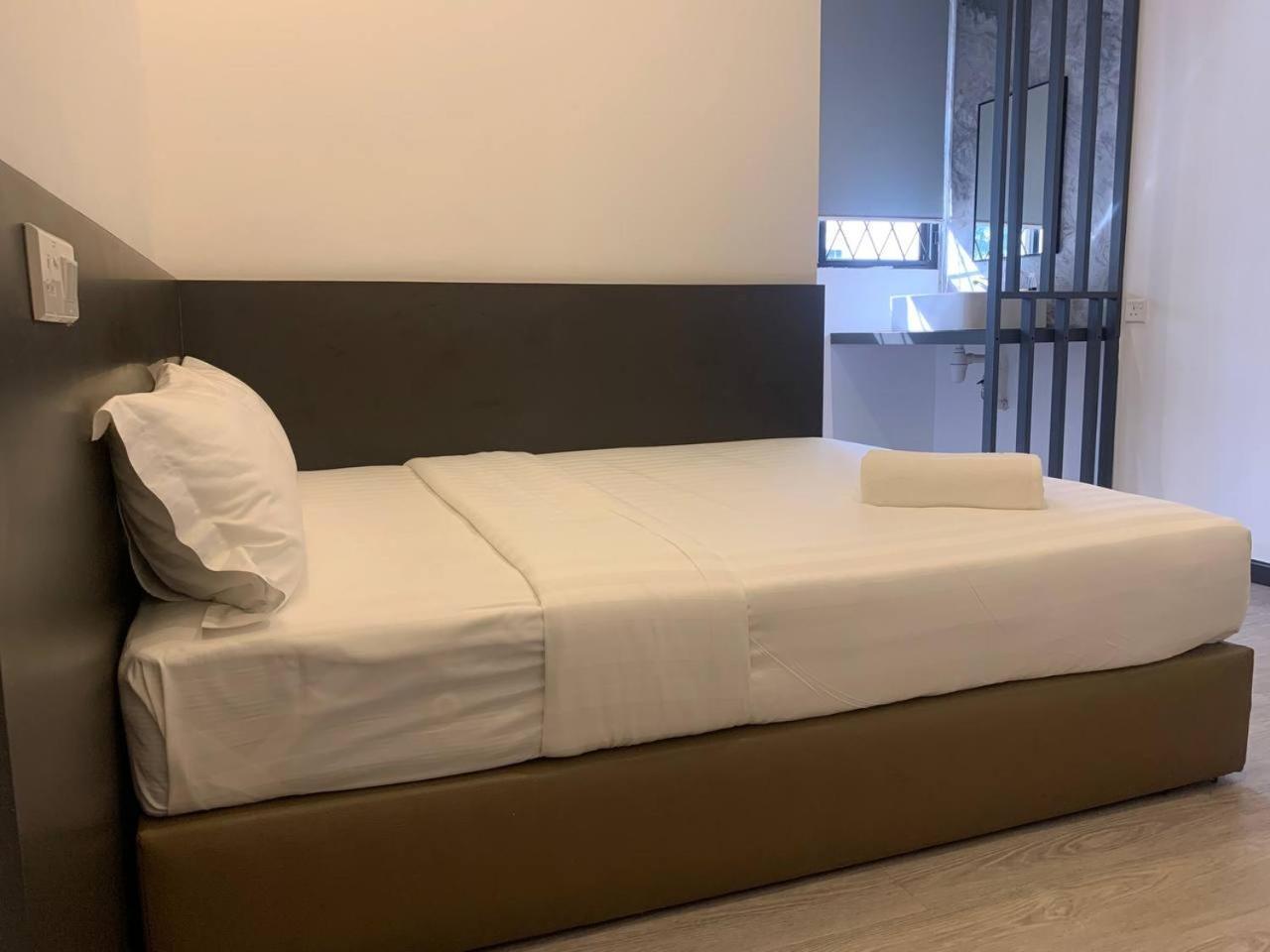 The Daily Hotel Кота Кинабалу Екстериор снимка