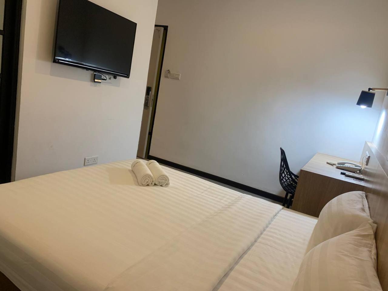 The Daily Hotel Кота Кинабалу Екстериор снимка