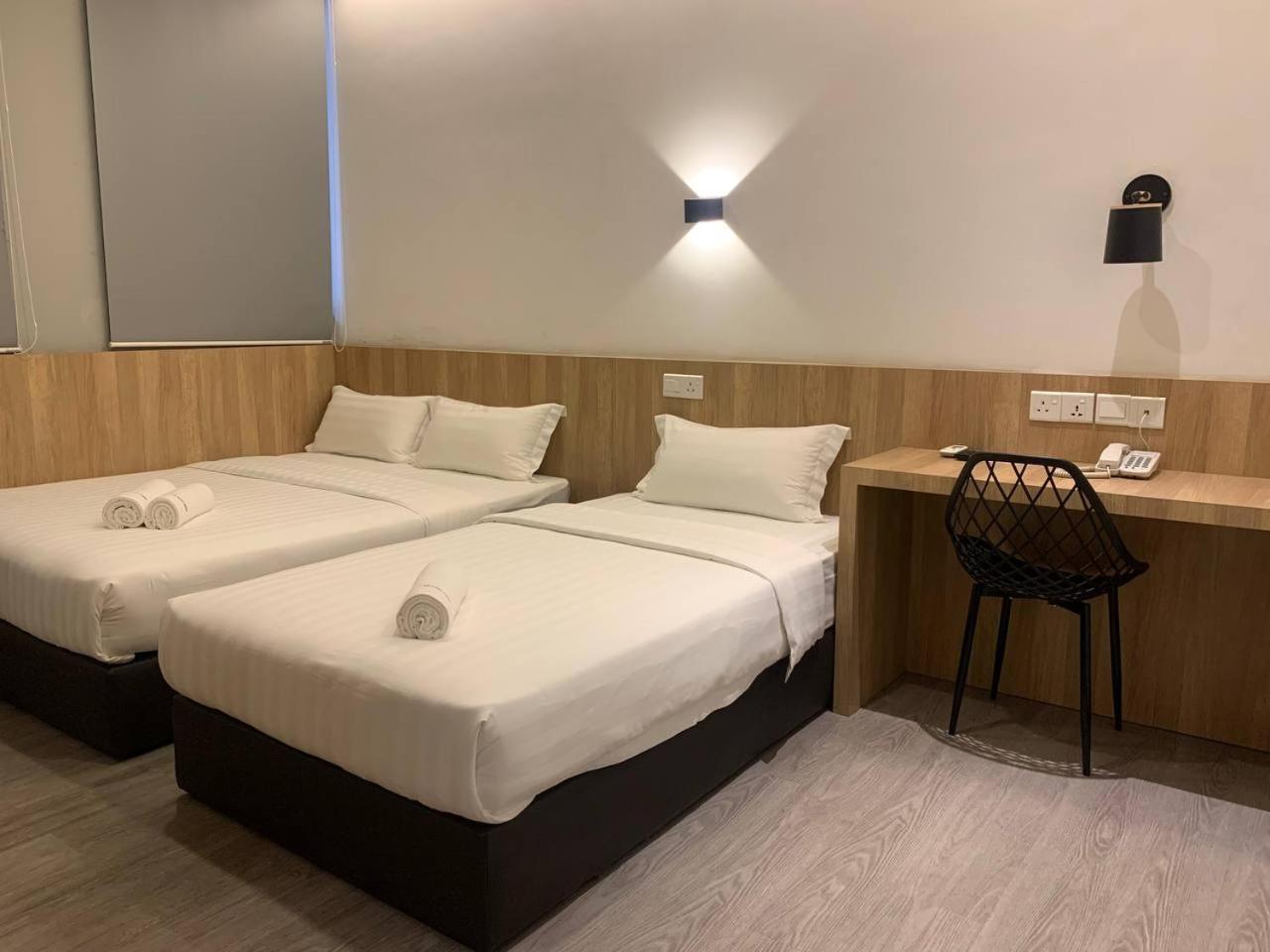 The Daily Hotel Кота Кинабалу Екстериор снимка