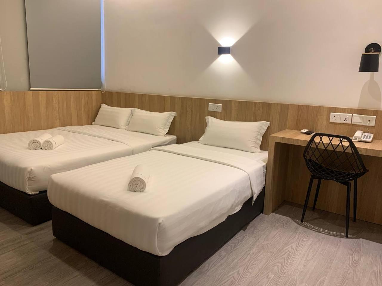 The Daily Hotel Кота Кинабалу Екстериор снимка