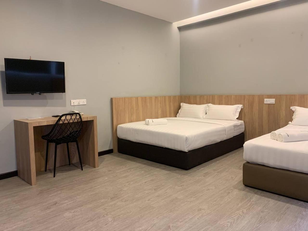 The Daily Hotel Кота Кинабалу Екстериор снимка